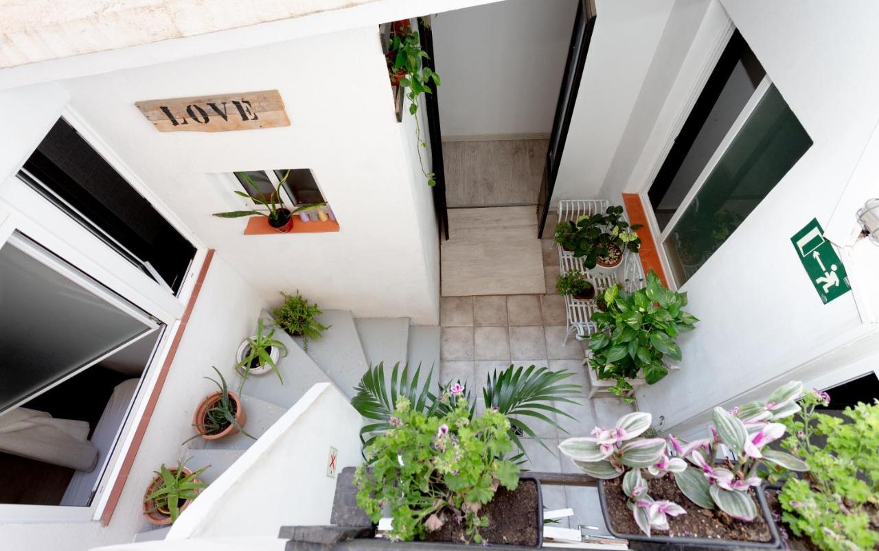Easy Sants By Bossh! (Adults Only) Hostel Barcelona Ngoại thất bức ảnh